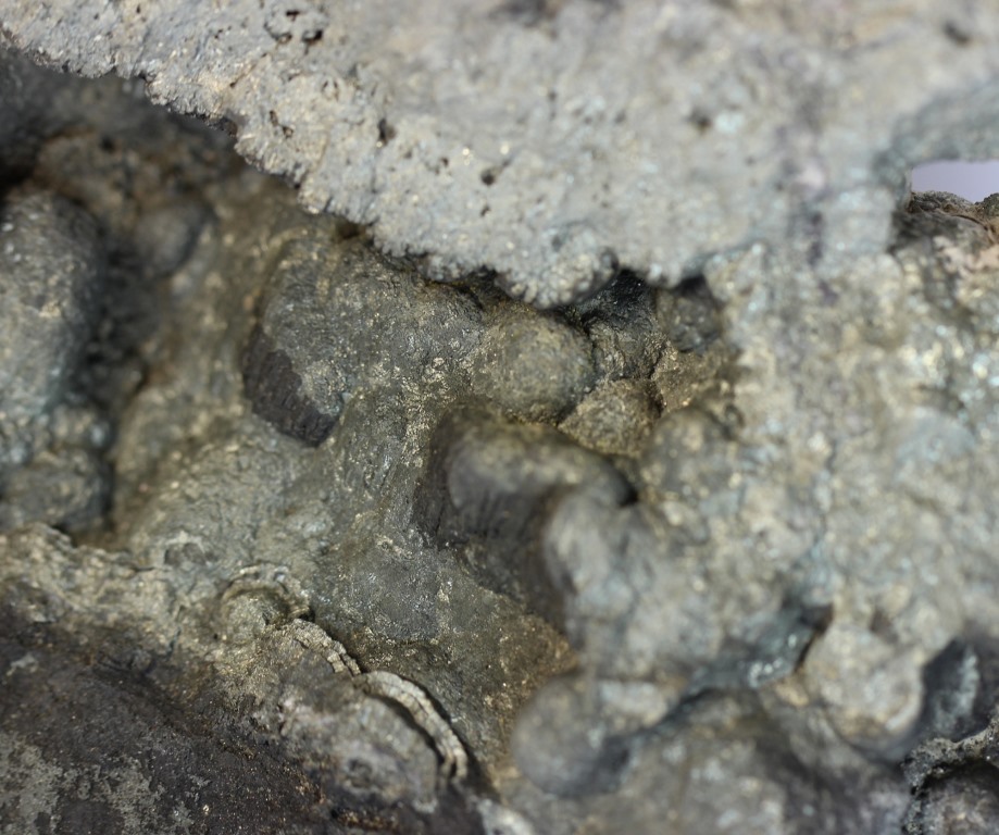 Melnikovite