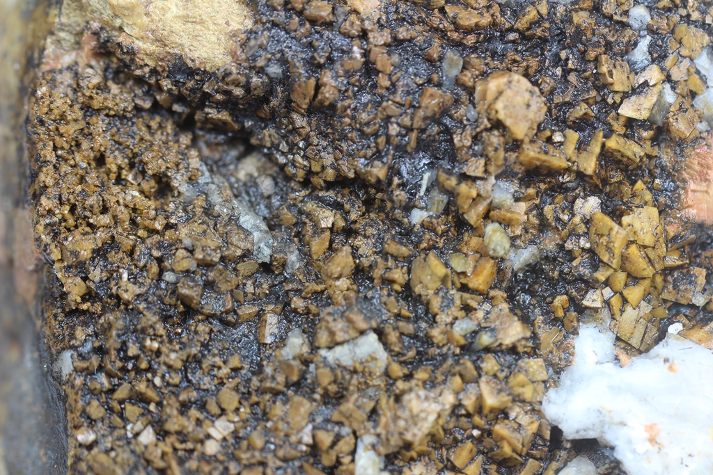 Wulfenite