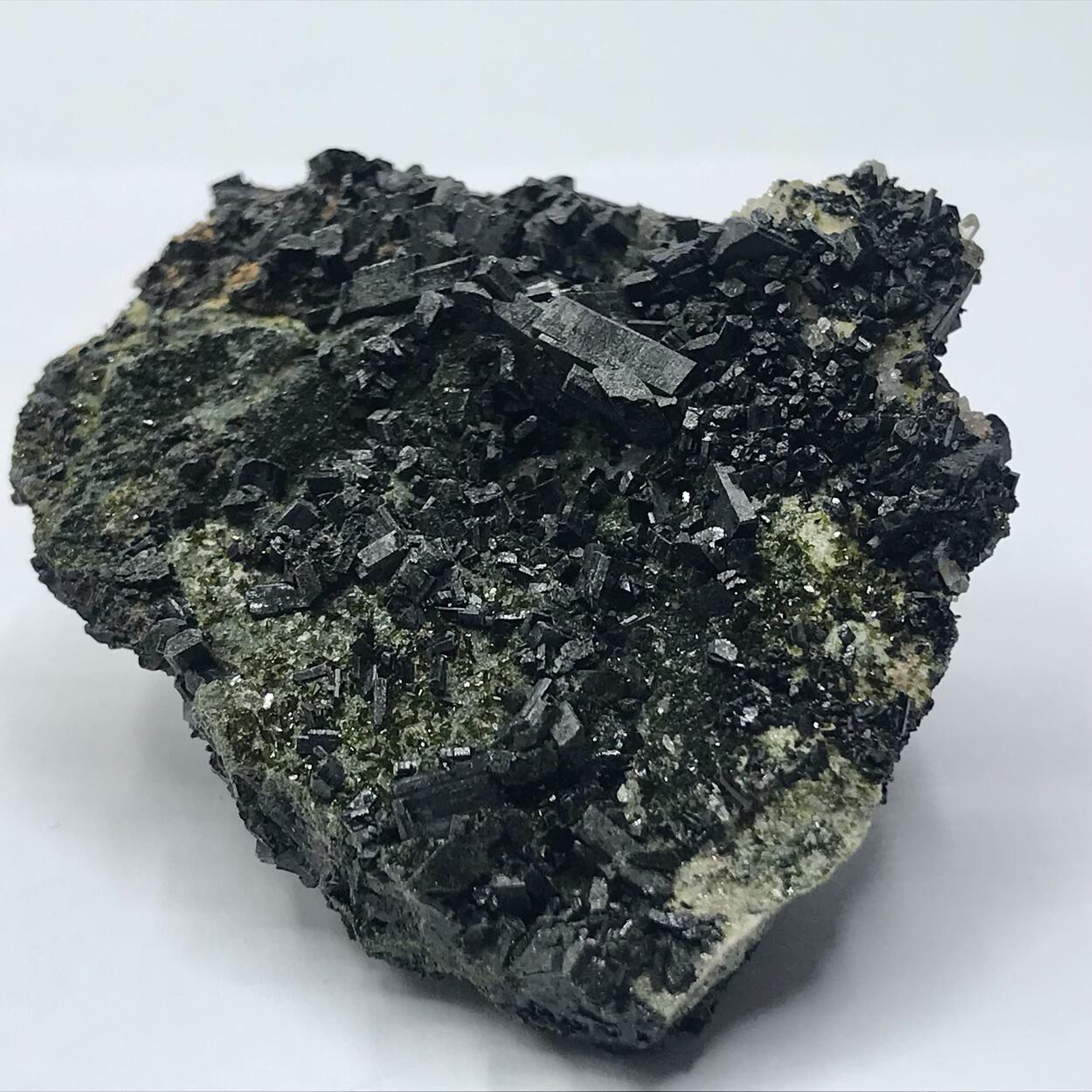 Babingtonite