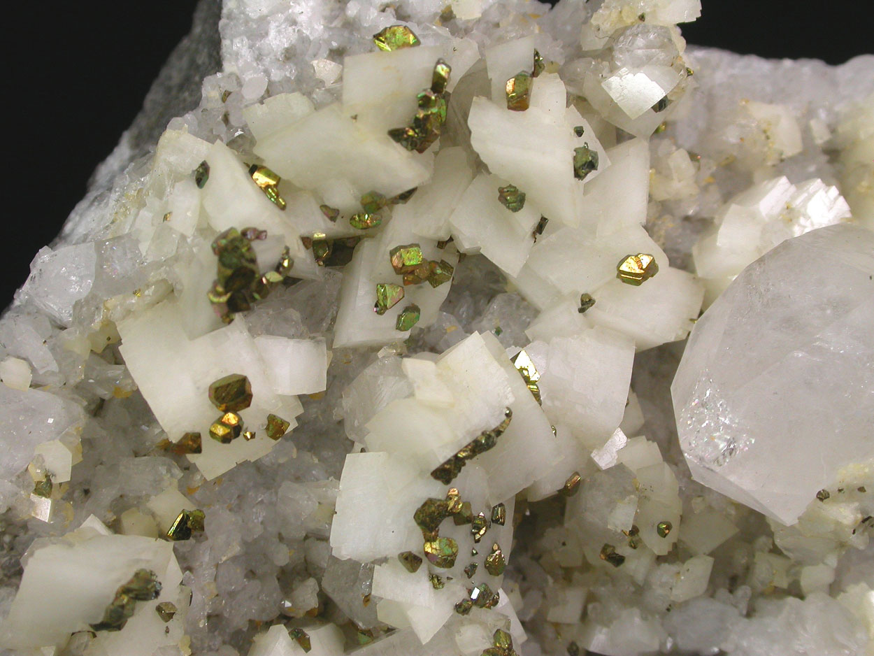 Quartz Chalcopyrite & Ankerite