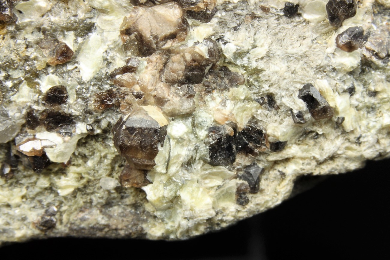 Cassiterite With Gilbertite