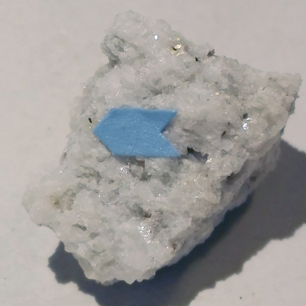 Aeschynite-(Y)