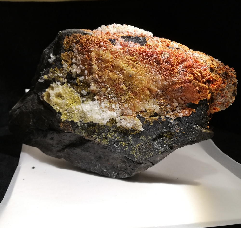 Arsenolite & Realgar