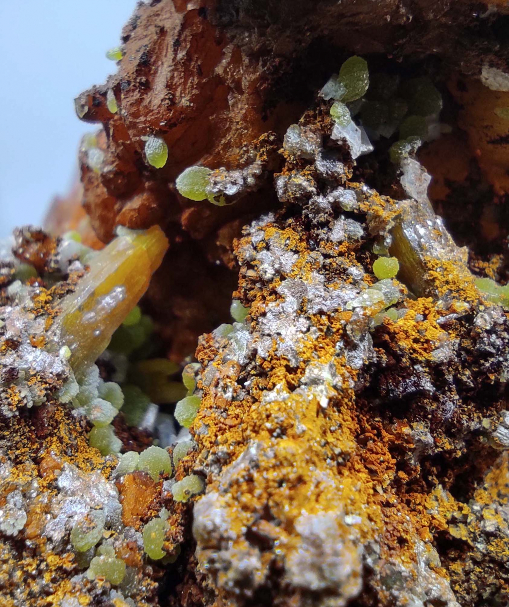 Mimetite On Quartz