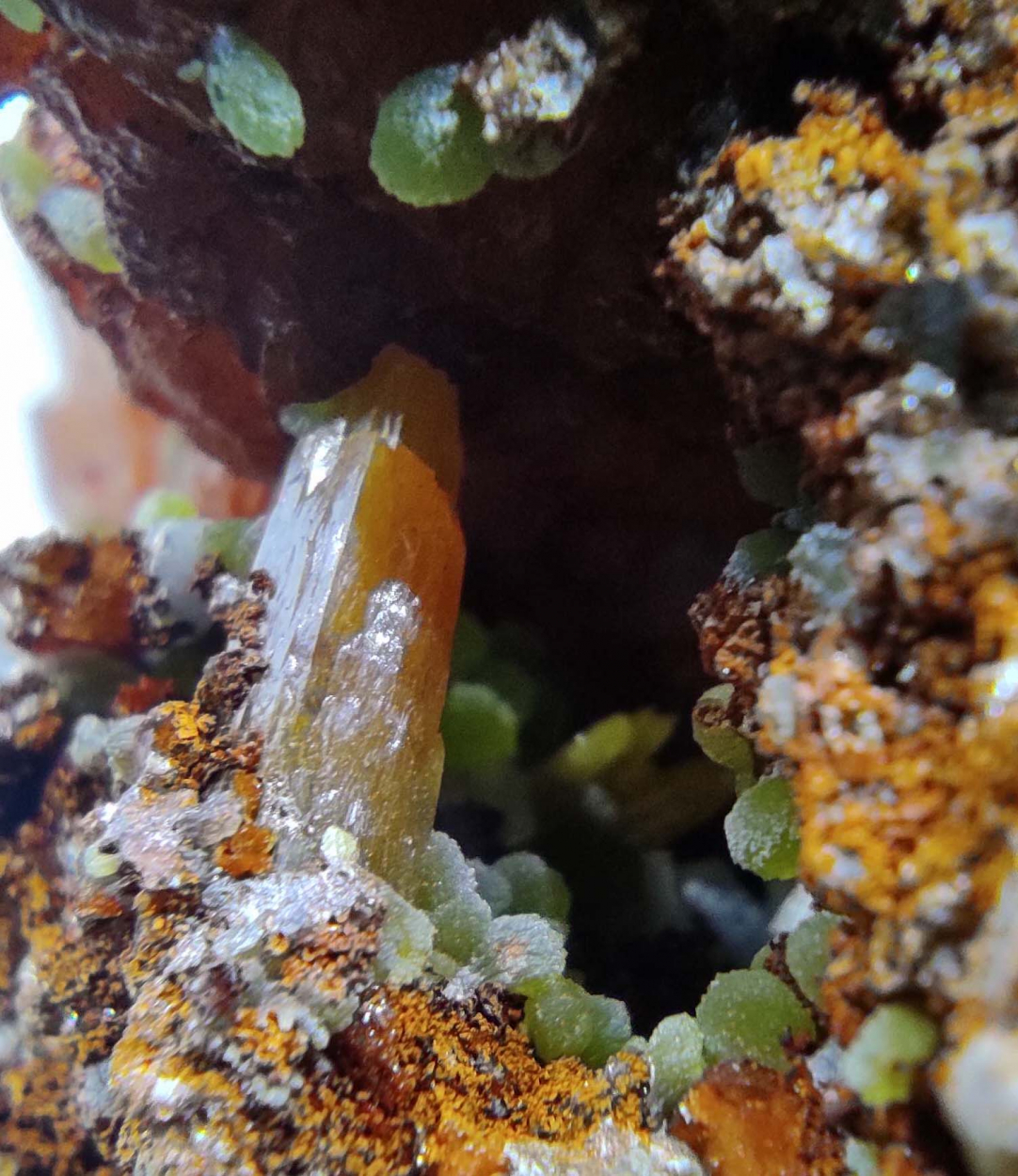 Mimetite On Quartz