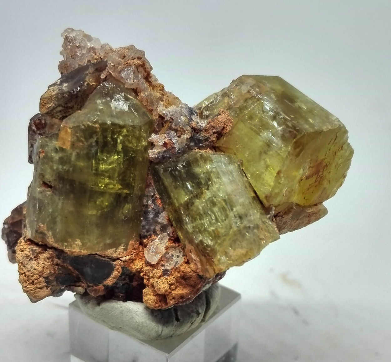 Fluorapatite