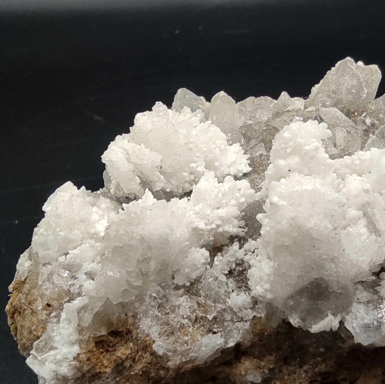 Aragonite On Quartz