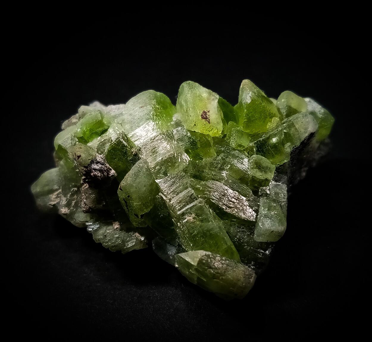 Forsterite Var Peridot