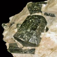 Fluoro-richterite