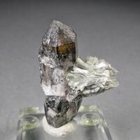 Quartz & Elpidite