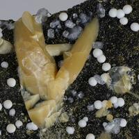 Gonnardite Calcite & Chabazite Var Phacolite On Ilmenite & Analcime