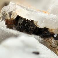 Stillwellite-(Ce) Pyroxene Group & Heulandite