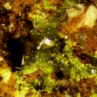 Molybdofornacite & Cerussite