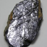 Molybdenite & Kamiokite
