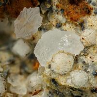 Gismondine-Ca Chabazite-Ca Analcime & Hematite