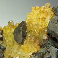 Chalcopyrite Limonite & Quartz