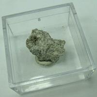 Holfertite