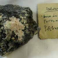 Magnetite Actinolite & Feldspar