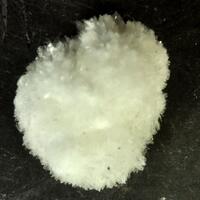 Hydromagnesite