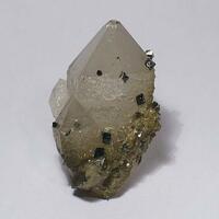 Ilvaite On Quartz