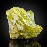 Plumbogummite