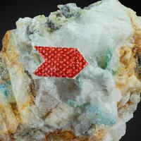 Cuprodongchuanite & Veszelyite