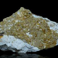Wulfenite
