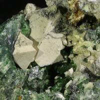 Scheelite & Vesuvianite