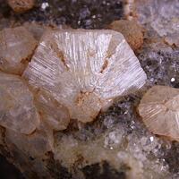 Gmelinite-K On Chabazite-Ca Analcime Thomsonite-Ca