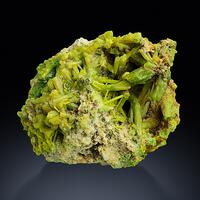 Pyromorphite On Baryte