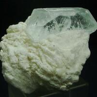 Beryl With Cleavelandite