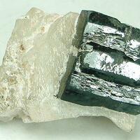 Tantalite-(Mn)