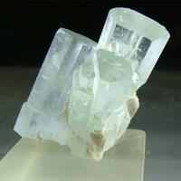 Aquamarine With Muscovite