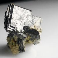 Allanite-(Ce)