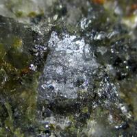 Izoklakeite In Bismuthinite & Chalcopyrite