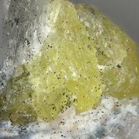 Strontio-orthojoaquinite
