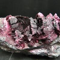 Erythrite