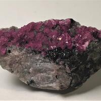 Cobaltoan Calcite & Heterogenite On Quartz