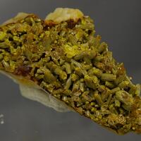 Pyromorphite On Baryte