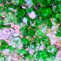 Uvarovite & Magnesiochromite