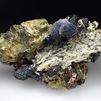 Chalcopyrite & Sphalerite & Pyrrhotite