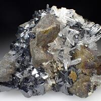 Chalcopyrite Sphalerite & Quartz