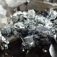 Manganite Pyrolusite & Calcite