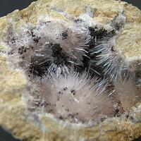 Aragonite With Kutnohorite