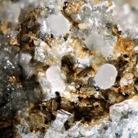 Unnamed (Sazhinite-related mineral I) & Fluorite