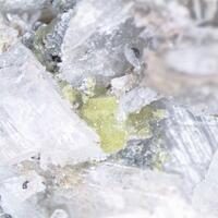 Alicewilsonite-(YCe) Synchysite-(Ce) & Albite
