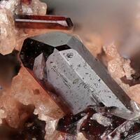 Manganvesuvianite