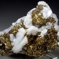 Calcite On Baryte On Pyrite