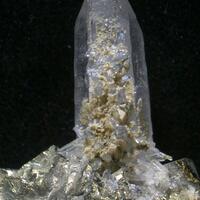 Quartz & Chalcopyrite