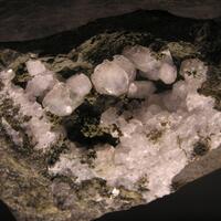 Thomsonite & Phillipsite